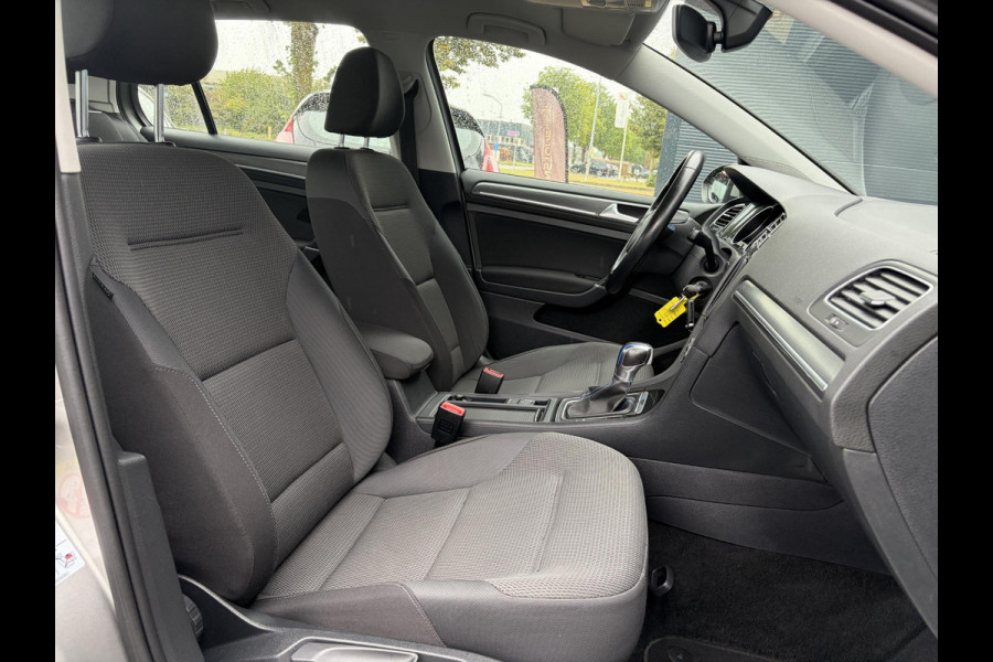 Volkswagen e-Golf e-Golf SOH 88.21% l 2e Eigenaar l Carplay l Navi l Stoelverw l Clima l Cruise l Lmv l Pdc V+A l N.A.P l Nieuwe Apk bij Aflevering