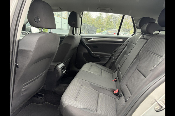 Volkswagen e-Golf e-Golf SOH 88.21% l 2e Eigenaar l Carplay l Navi l Stoelverw l Clima l Cruise l Lmv l Pdc V+A l N.A.P l Nieuwe Apk bij Aflevering