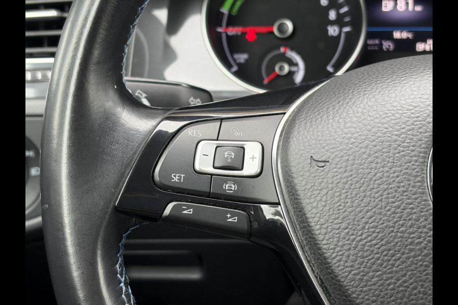 Volkswagen e-Golf e-Golf SOH 88.21% l 2e Eigenaar l Carplay l Navi l Stoelverw l Clima l Cruise l Lmv l Pdc V+A l N.A.P l Nieuwe Apk bij Aflevering