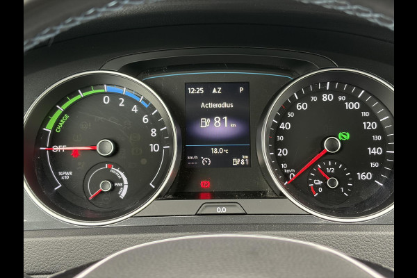 Volkswagen e-Golf e-Golf SOH 88.21% l 2e Eigenaar l Carplay l Navi l Stoelverw l Clima l Cruise l Lmv l Pdc V+A l N.A.P l Nieuwe Apk bij Aflevering