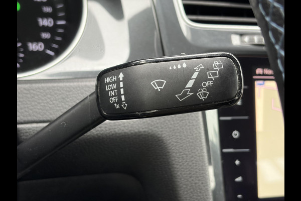 Volkswagen e-Golf e-Golf SOH 88.21% l 2e Eigenaar l Carplay l Navi l Stoelverw l Clima l Cruise l Lmv l Pdc V+A l N.A.P l Nieuwe Apk bij Aflevering