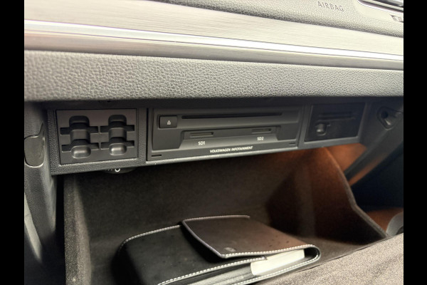 Volkswagen e-Golf e-Golf SOH 88.21% l 2e Eigenaar l Carplay l Navi l Stoelverw l Clima l Cruise l Lmv l Pdc V+A l N.A.P l Nieuwe Apk bij Aflevering