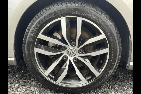 Volkswagen e-Golf e-Golf SOH 88.21% l 2e Eigenaar l Carplay l Navi l Stoelverw l Clima l Cruise l Lmv l Pdc V+A l N.A.P l Nieuwe Apk bij Aflevering