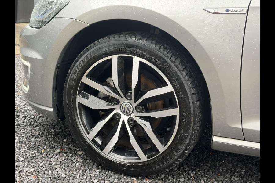 Volkswagen e-Golf e-Golf SOH 88.21% l 2e Eigenaar l Carplay l Navi l Stoelverw l Clima l Cruise l Lmv l Pdc V+A l N.A.P l Nieuwe Apk bij Aflevering