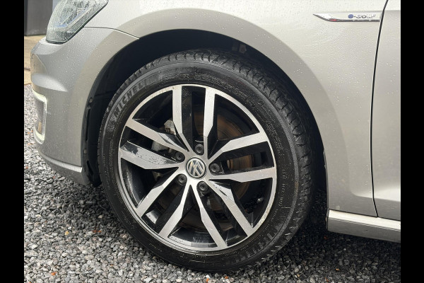 Volkswagen e-Golf e-Golf SOH 88.21% l 2e Eigenaar l Carplay l Navi l Stoelverw l Clima l Cruise l Lmv l Pdc V+A l N.A.P l Nieuwe Apk bij Aflevering
