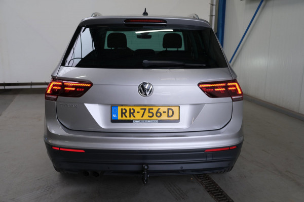 Volkswagen Tiguan 1.4 TSI ACT Comfortline Business Automaat - N.A.P. Airco, Cruise, Navi, PDC, Trekhaak.