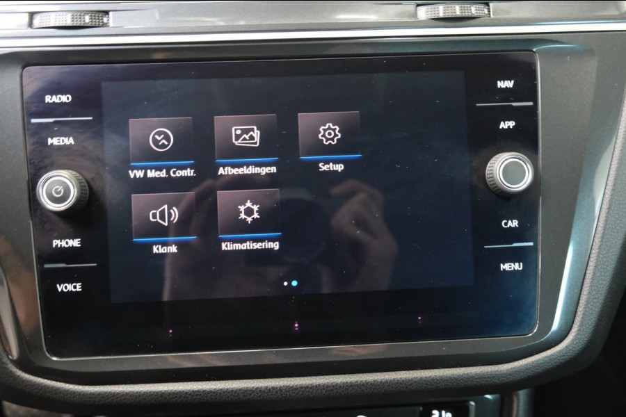 Volkswagen Tiguan 1.4 TSI ACT Comfortline Business Automaat - N.A.P. Airco, Cruise, Navi, PDC, Trekhaak.
