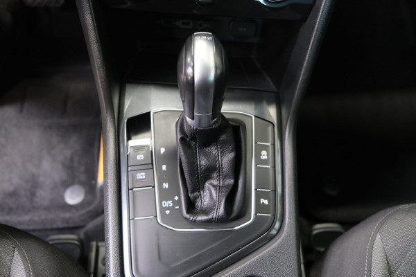 Volkswagen Tiguan 1.4 TSI ACT Comfortline Business Automaat - N.A.P. Airco, Cruise, Navi, PDC, Trekhaak.