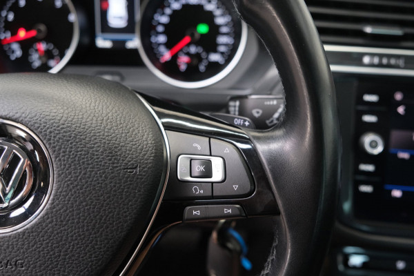 Volkswagen Tiguan 1.4 TSI ACT Comfortline Business Automaat - N.A.P. Airco, Cruise, Navi, PDC, Trekhaak.