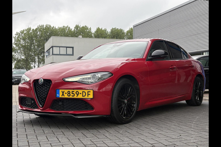 Alfa Romeo Giulia 2.0T Super 200pk | Afn. Trekhaak | Stoel- & Stuurverwarming | Camera | Adaptive Cruise | Winterset