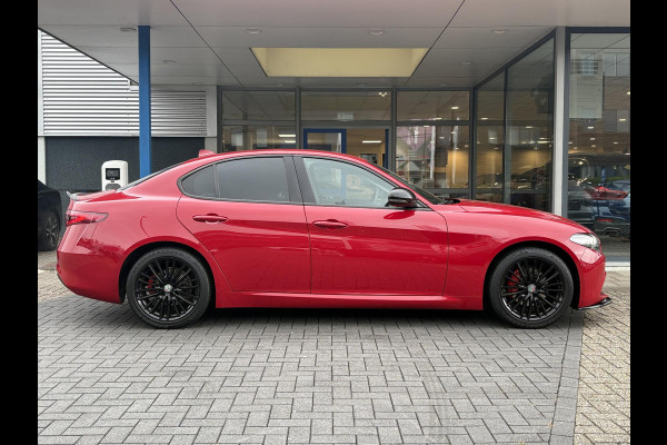 Alfa Romeo Giulia 2.0T Super 200pk | Afn. Trekhaak | Stoel- & Stuurverwarming | Camera | Adaptive Cruise | Winterset