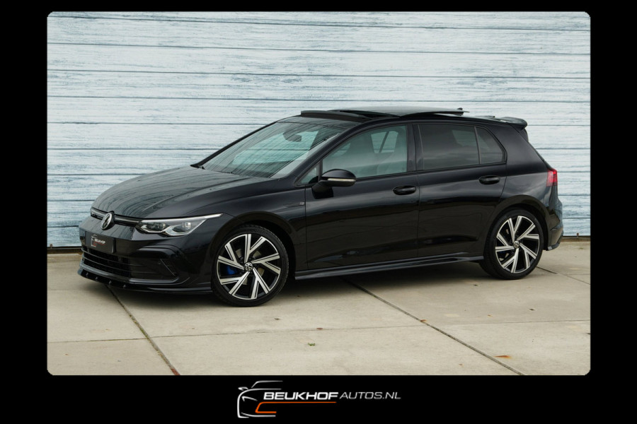 Volkswagen Golf 1.5 eTSI R-Line Pano H&K Audio Cruise Camera