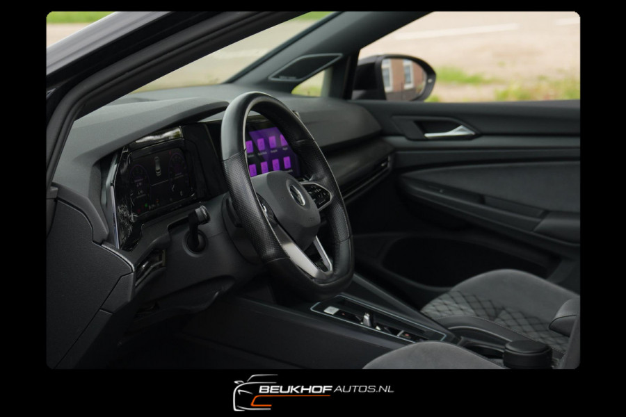 Volkswagen Golf 1.5 eTSI R-Line Pano H&K Audio Cruise Camera