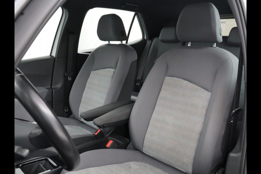 Volkswagen ID.3 First 58 kWh | SOH 92,5% | Stuur/stoel verwarming | Cruise control | Carplay | Navigatie | Sfeerverlichting | Park assist | EV