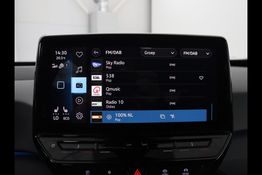 Volkswagen ID.3 First 58 kWh | SOH 92,5% | Stuur/stoel verwarming | Cruise control | Carplay | Navigatie | Sfeerverlichting | Park assist | EV