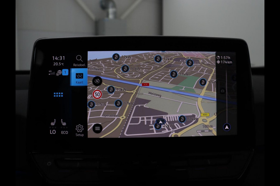 Volkswagen ID.3 First 58 kWh | SOH 92,5% | Stuur/stoel verwarming | Cruise control | Carplay | Navigatie | Sfeerverlichting | Park assist | EV
