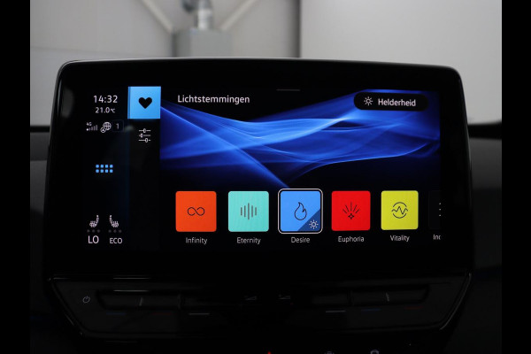 Volkswagen ID.3 First 58 kWh | SOH 92,5% | Stuur/stoel verwarming | Cruise control | Carplay | Navigatie | Sfeerverlichting | Park assist | EV