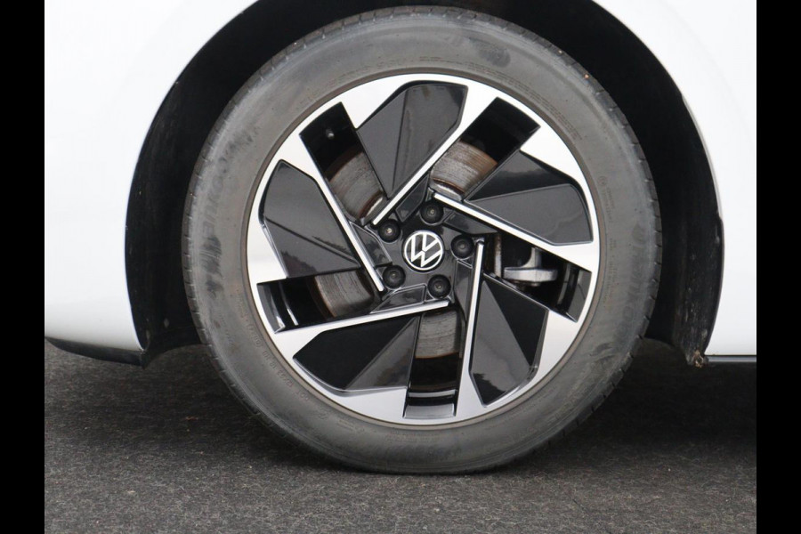 Volkswagen ID.3 First 58 kWh | SOH 92,5% | Stuur/stoel verwarming | Cruise control | Carplay | Navigatie | Sfeerverlichting | Park assist | EV
