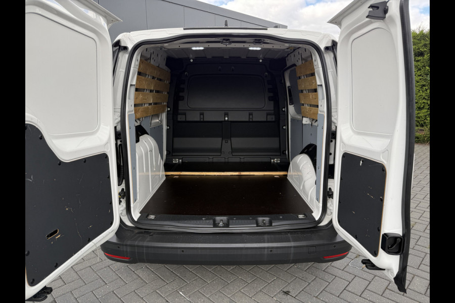 Volkswagen Caddy Cargo 2.0 TDI 123 PK / AUTOMAAT / 1e EIG. / L1H1 / NAVI / CRUISE / CARPLAY / AIRCO