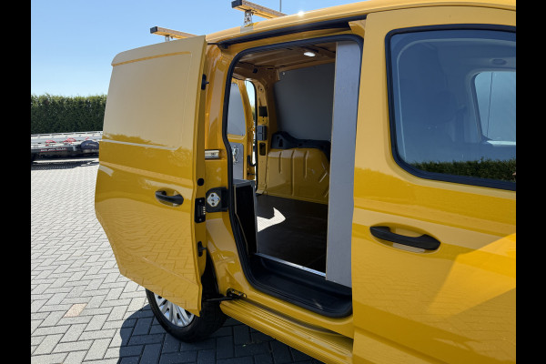Volkswagen Caddy Cargo 2.0 TDI / L1H1 / 1e EIG. / AIRCO / CRUISE / TREKHAAK / ERGO COMFORT STOEL / DAKDRAGERS
