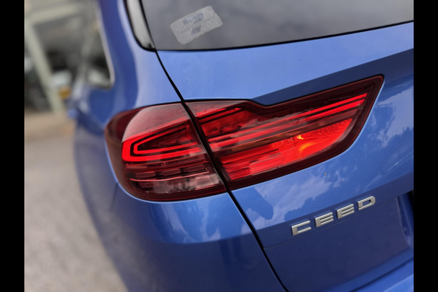 Kia Ceed Sportswagon 1.6 GDI PHEV ExecutiveLine | Leder | Memory Seat | Full LED  | Stoelverwarming V+A | Elektr. Achterklep | Navi | Climate |