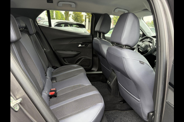 Peugeot 2008 1.2 PureTech Allure 2e Eigenaar l D-riem vv in 08/2024 l Camera360° l Draadloze telefoonlader l 131pk l Carplay l Navi l 6 Bak l Clima l Cruise l Halfleder l Keylss l 17'' Lmv l Pdc l N.A.P l Nieuwe Apk bij Aflevering