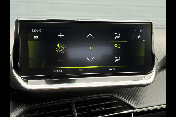 Peugeot 2008 1.2 PureTech Allure 2e Eigenaar l D-riem vv in 08/2024 l Camera360° l Draadloze telefoonlader l 131pk l Carplay l Navi l 6 Bak l Clima l Cruise l Halfleder l Keylss l 17'' Lmv l Pdc l N.A.P l Nieuwe Apk bij Aflevering