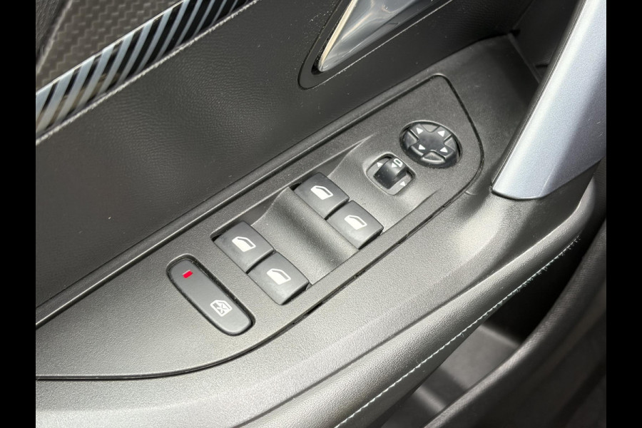 Peugeot 2008 1.2 PureTech Allure 2e Eigenaar l D-riem vv in 08/2024 l Camera360° l Draadloze telefoonlader l 131pk l Carplay l Navi l 6 Bak l Clima l Cruise l Halfleder l Keylss l 17'' Lmv l Pdc l N.A.P l Nieuwe Apk bij Aflevering
