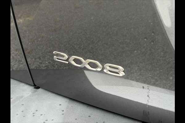 Peugeot 2008 1.2 PureTech Allure 2e Eigenaar l D-riem vv in 08/2024 l Camera360° l Draadloze telefoonlader l 131pk l Carplay l Navi l 6 Bak l Clima l Cruise l Halfleder l Keylss l 17'' Lmv l Pdc l N.A.P l Nieuwe Apk bij Aflevering