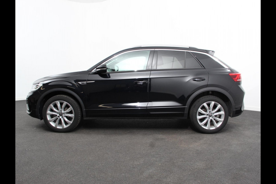 Volkswagen T-Roc 1.5 eTsi R-Line Edition Automaat Camera Navigatie Apple Carplay/Android Auto Climate control Lichtmetalen Velgen Extra Getint Glas Lichtmetalen Velgen Voorstoelen verwarmbaar