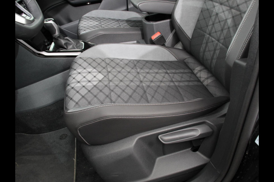 Volkswagen T-Roc 1.5 eTsi R-Line Edition Automaat Camera Navigatie Apple Carplay/Android Auto Climate control Lichtmetalen Velgen Extra Getint Glas Lichtmetalen Velgen Voorstoelen verwarmbaar