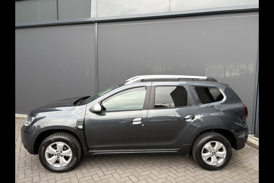Dacia Duster 1.2 TCe Comfort Achteruitrijcamera - Airco - Navigatie - Trekhaak - Cruise control - Dakrails - Radio - Mistlampen voor - Start/stop systeem - Led verlichting - Elektrische ramen - Stuur multifunctioneel - Centrale vergrendeling met afstandsbediening - Bluetooth