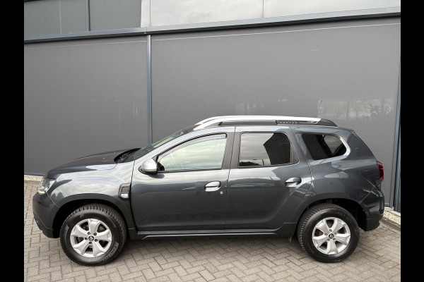Dacia Duster 1.2 TCe Comfort Achteruitrijcamera - Airco - Navigatie - Trekhaak - Cruise control - Dakrails - Radio - Mistlampen voor - Start/stop systeem - Led verlichting - Elektrische ramen - Stuur multifunctioneel - Centrale vergrendeling met afstandsbediening - Bluetooth