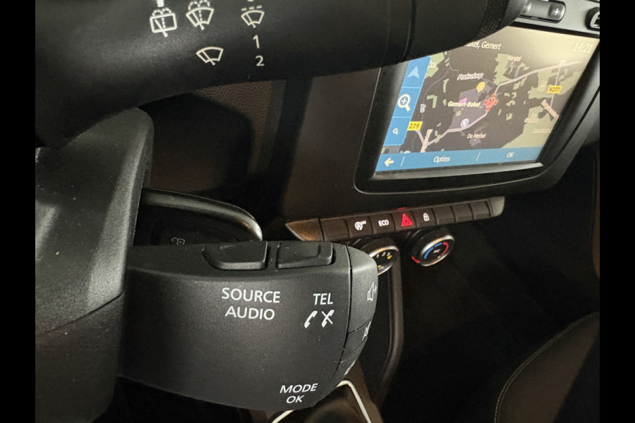 Dacia Duster 1.2 TCe Comfort Achteruitrijcamera - Airco - Navigatie - Trekhaak - Cruise control - Dakrails - Radio - Mistlampen voor - Start/stop systeem - Led verlichting - Elektrische ramen - Stuur multifunctioneel - Centrale vergrendeling met afstandsbediening - Bluetooth