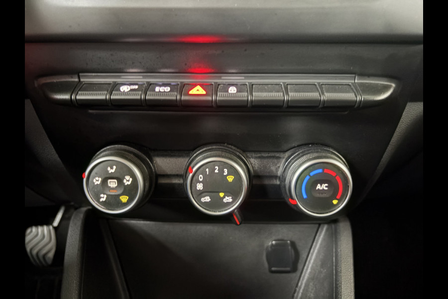 Dacia Duster 1.2 TCe Comfort Achteruitrijcamera - Airco - Navigatie - Trekhaak - Cruise control - Dakrails - Radio - Mistlampen voor - Start/stop systeem - Led verlichting - Elektrische ramen - Stuur multifunctioneel - Centrale vergrendeling met afstandsbediening - Bluetooth