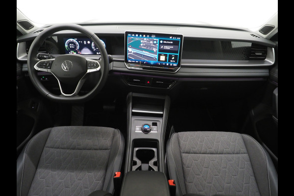 Volkswagen Tayron 1.5 eHybrid | 5 Jaar Garantie | Trekhaak | Harman/Kardon | Camera | Sfeerlicht | Dodehoek | Adaptive Cruise