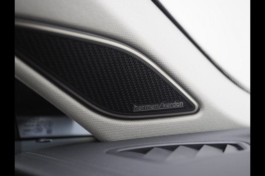 Volkswagen Tayron 1.5 eHybrid | 5 Jaar Garantie | Trekhaak | Harman/Kardon | Camera | Sfeerlicht | Dodehoek | Adaptive Cruise