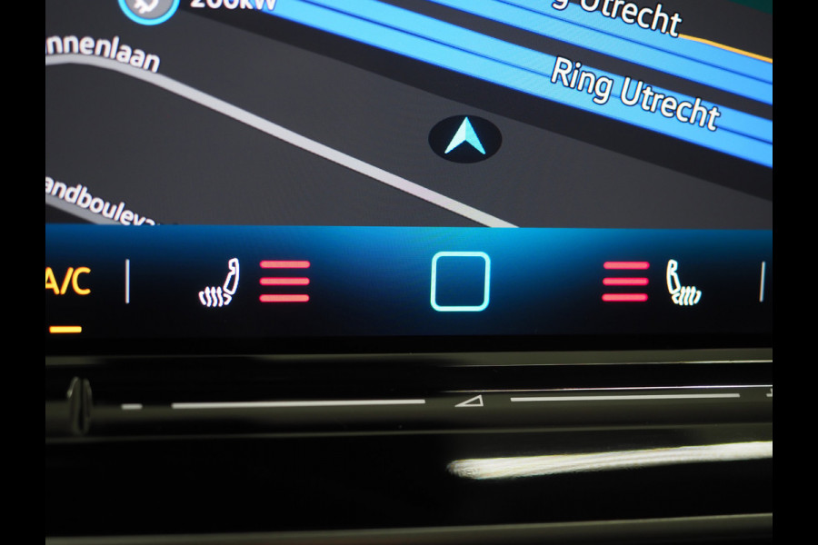 Volkswagen Tayron 1.5 eHybrid | 5 Jaar Garantie | Trekhaak | Harman/Kardon | Camera | Sfeerlicht | Dodehoek | Adaptive Cruise