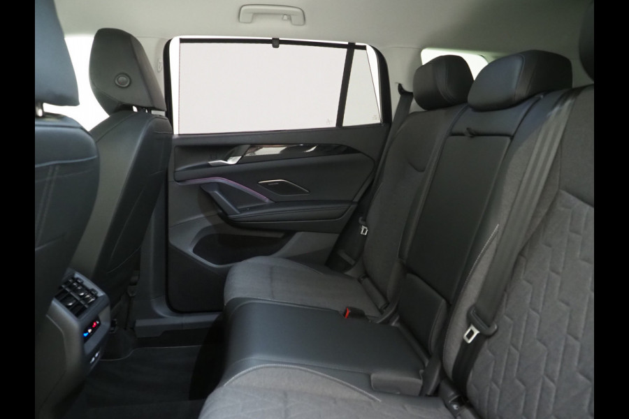 Volkswagen Tayron 1.5 eHybrid | 5 Jaar Garantie | Trekhaak | Harman/Kardon | Camera | Sfeerlicht | Dodehoek | Adaptive Cruise