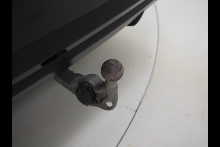 Volkswagen Tayron 1.5 eHybrid | 5 Jaar Garantie | Trekhaak | Harman/Kardon | Camera | Sfeerlicht | Dodehoek | Adaptive Cruise