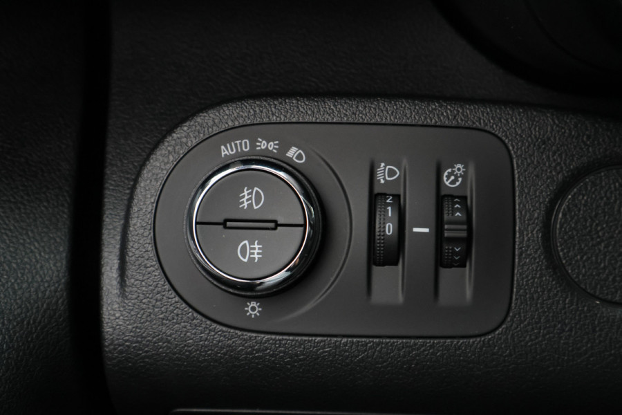 Opel Combo 1.5D L1H1 Automaat Airco, Cruise Control, PDC, Apple CarPlay, Stuurverwarming