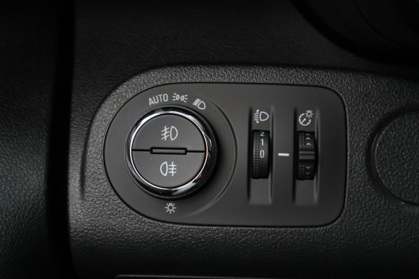 Opel Combo 1.5D L1H1 Automaat Airco, Cruise Control, PDC, Apple CarPlay, Stuurverwarming