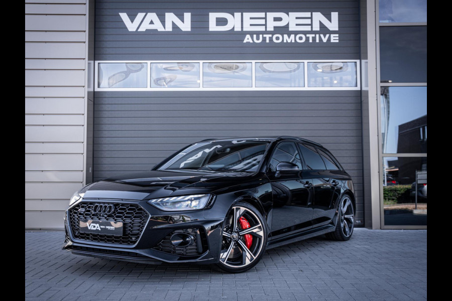 Audi RS4 Avant 2.9 TFSI quattro competition plus - Dynamic + l Ceramic l RDC l Pano l HUD