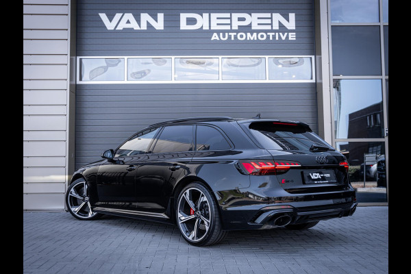 Audi RS4 Avant 2.9 TFSI quattro competition plus - Dynamic + l Ceramic l RDC l Pano l HUD