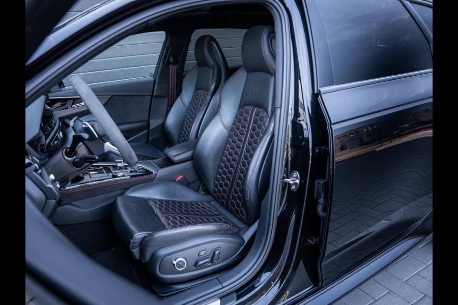 Audi RS4 Avant 2.9 TFSI quattro competition plus - Dynamic + l Ceramic l RDC l Pano l HUD