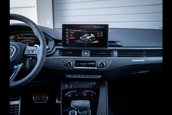 Audi RS4 Avant 2.9 TFSI quattro competition plus - Dynamic + l Ceramic l RDC l Pano l HUD