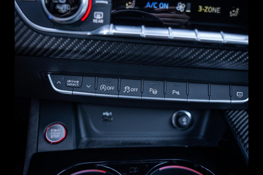 Audi RS4 Avant 2.9 TFSI quattro competition plus - Dynamic + l Ceramic l RDC l Pano l HUD