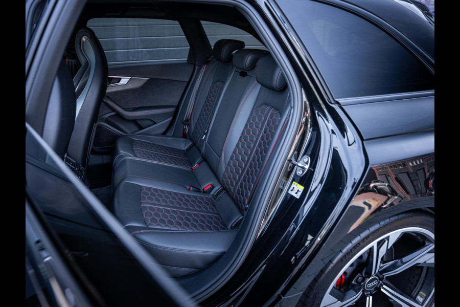Audi RS4 Avant 2.9 TFSI quattro competition plus - Dynamic + l Ceramic l RDC l Pano l HUD