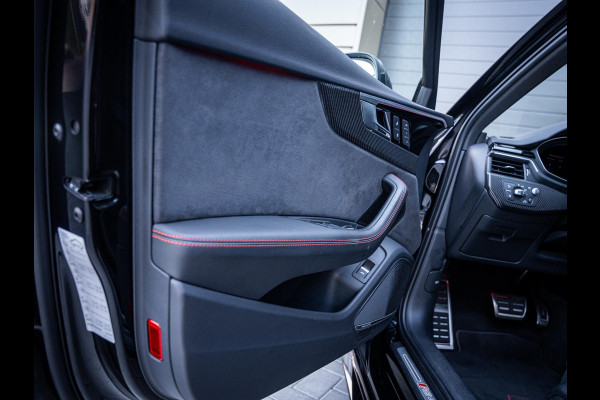 Audi RS4 Avant 2.9 TFSI quattro competition plus - Dynamic + l Ceramic l RDC l Pano l HUD