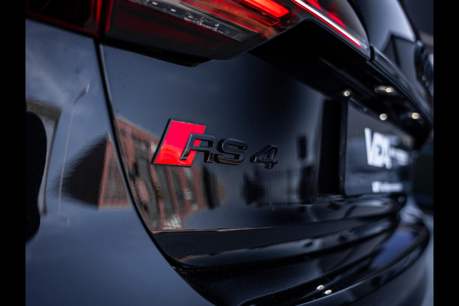 Audi RS4 Avant 2.9 TFSI quattro competition plus - Dynamic + l Ceramic l RDC l Pano l HUD